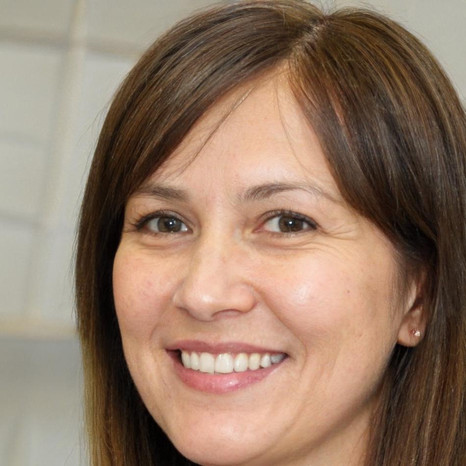 Portrait de Claire Rousseau, spécialiste en recherche financière